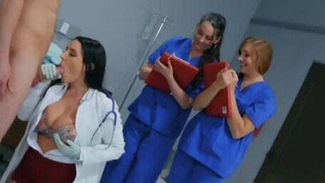 Doctor with king size boobs Angela White rides on cock in front of nurses