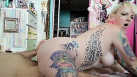 Tattooed PAWG Rides Cock Like a Pro