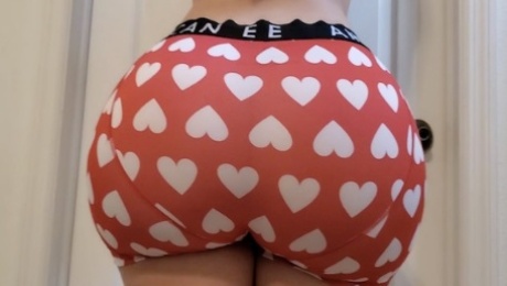 Pawg gets her Big Sexy Ass Worshipping Assjob In Pink Heart Boxer Briefs