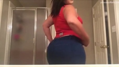 Latina big ass MILF in jeans 2 (farting)