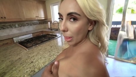 Kylie Kingston - Stepmom Taught Me How To Cum
